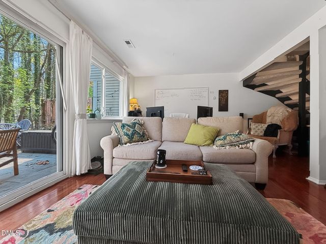 220 Elizabeth Street Apt A15, Chapel Hill, NC 27514