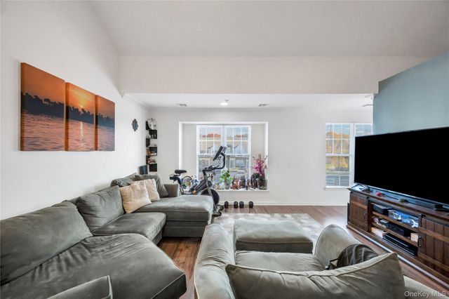 156 Ashley Court, Central Islip, NY 11722