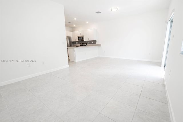 2630 SE 12th St, Homestead, FL 33035