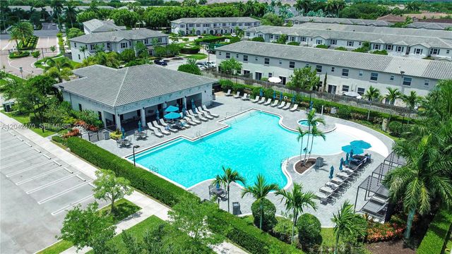 2630 SE 12th St, Homestead, FL 33035
