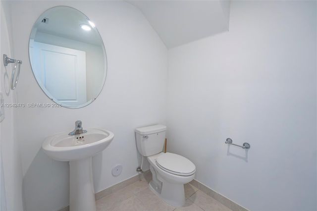 2630 SE 12th St, Homestead, FL 33035