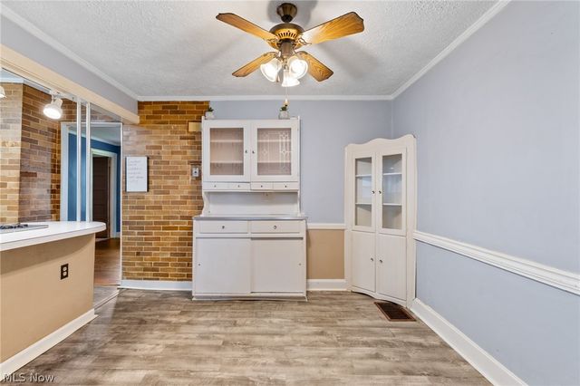 3213 Regent Avenue NE, Canton, OH 44705
