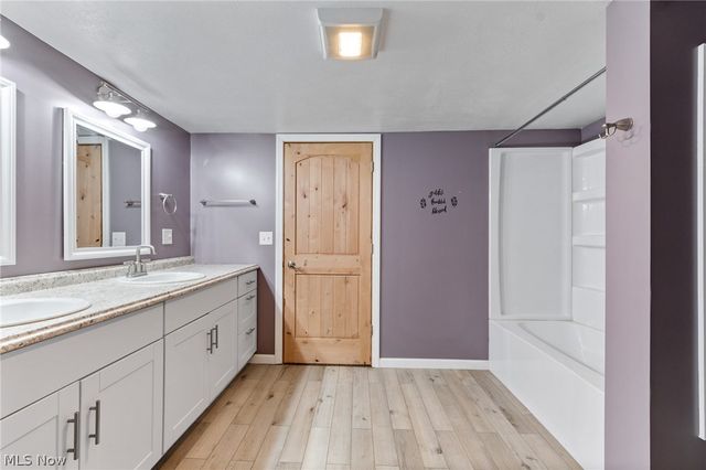 3213 Regent Avenue NE, Canton, OH 44705