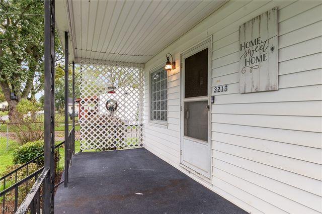 3213 Regent Avenue NE, Canton, OH 44705
