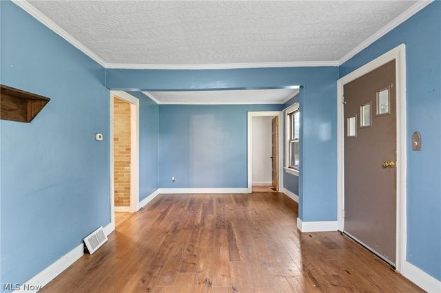 3213 Regent Avenue NE, Canton, OH 44705