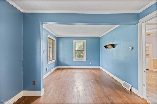 3213 Regent Avenue NE, Canton, OH 44705