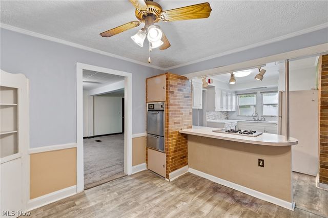 3213 Regent Avenue NE, Canton, OH 44705
