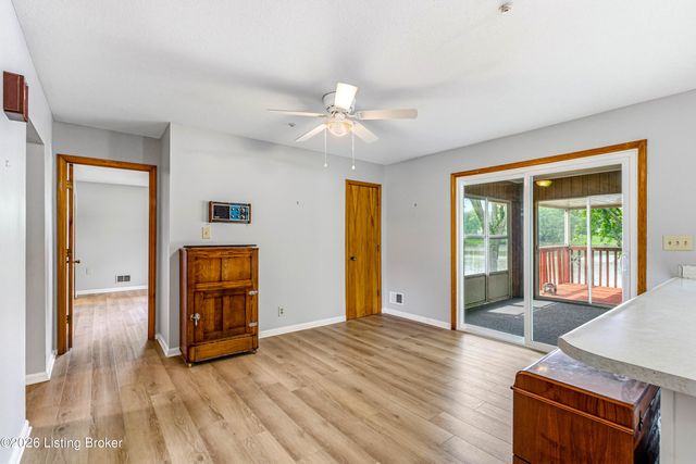1712 Bass Cir, La Grange, KY 40031