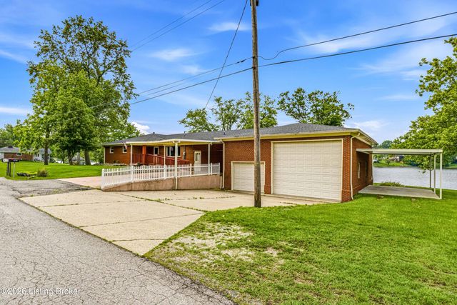 1712 Bass Cir, La Grange, KY 40031