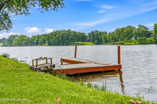 1712 Bass Cir, La Grange, KY 40031