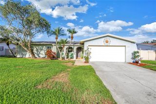 5925 18TH STREET NE, St Petersburg, FL 33703