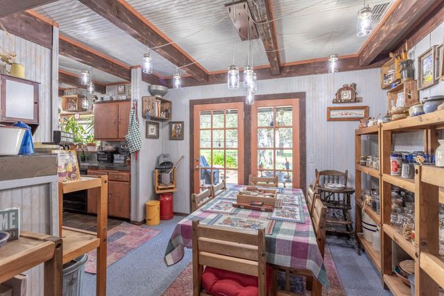 21322 Park Elm Lane, Anderson, CA 96007