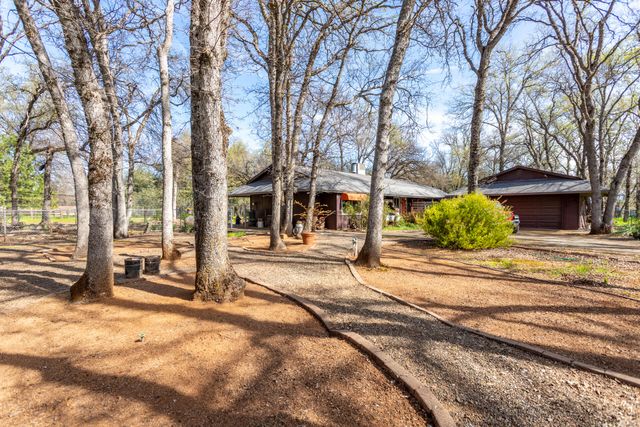 21322 Park Elm Lane, Anderson, CA 96007