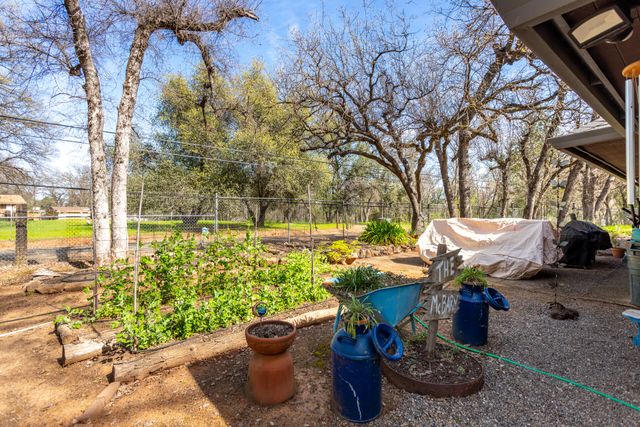 21322 Park Elm Lane, Anderson, CA 96007