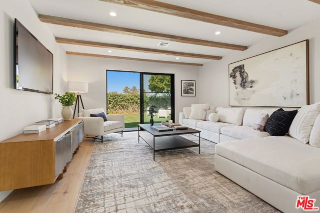 23935 Park Belmonte, Calabasas, CA 91302