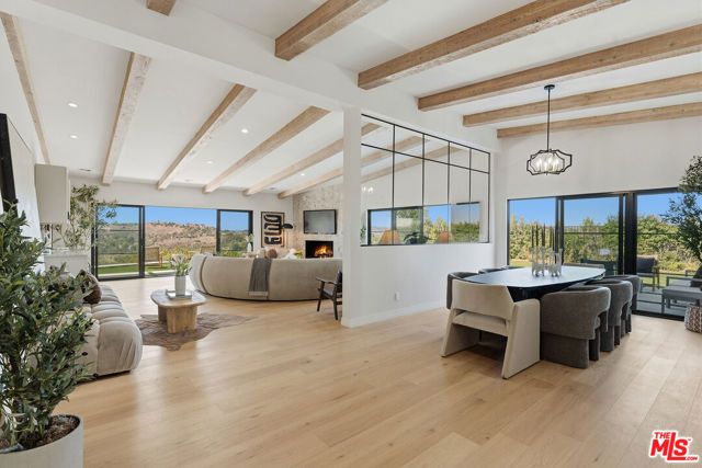 23935 Park Belmonte, Calabasas, CA 91302