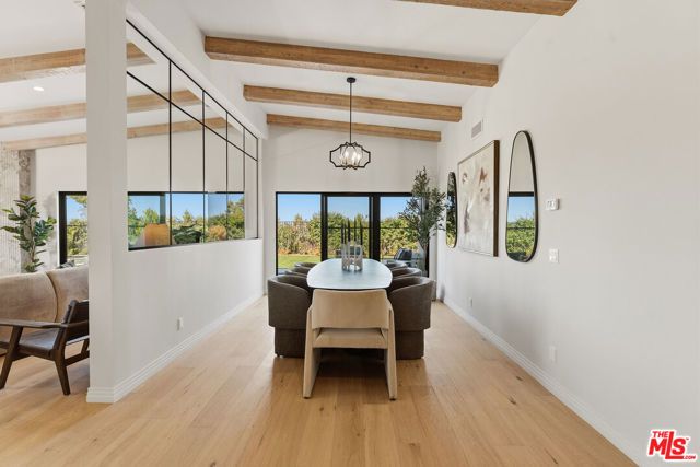 23935 Park Belmonte, Calabasas, CA 91302