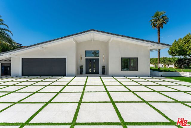 23935 Park Belmonte, Calabasas, CA 91302