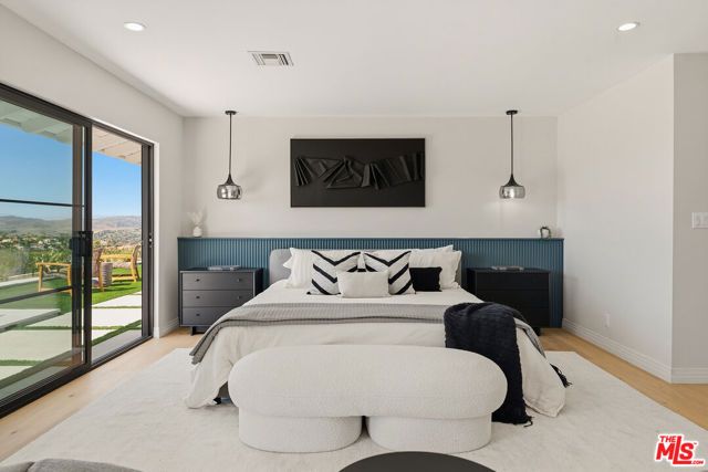 23935 Park Belmonte, Calabasas, CA 91302