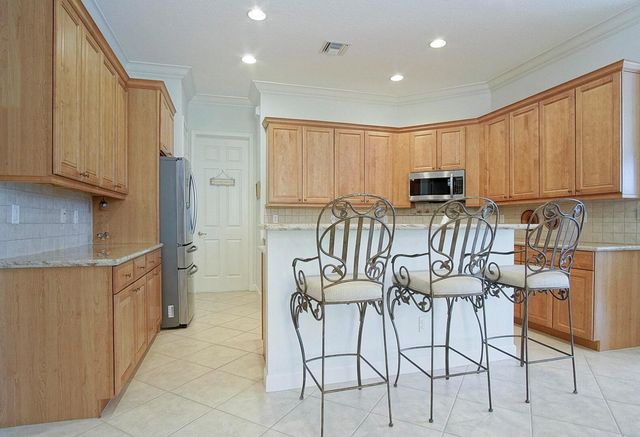 9009 Houndslake Court, Port St Lucie, FL 34986