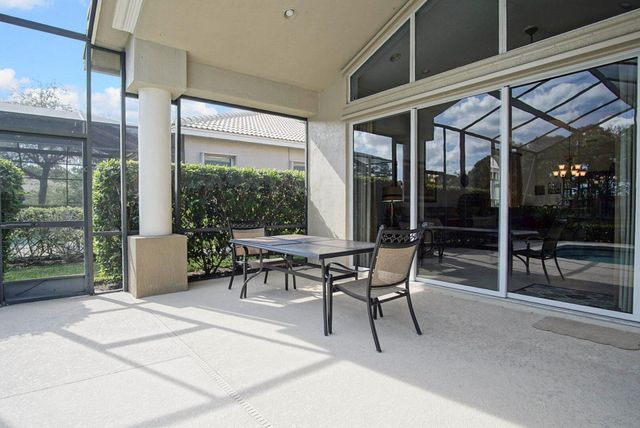 9009 Houndslake Court, Port St Lucie, FL 34986