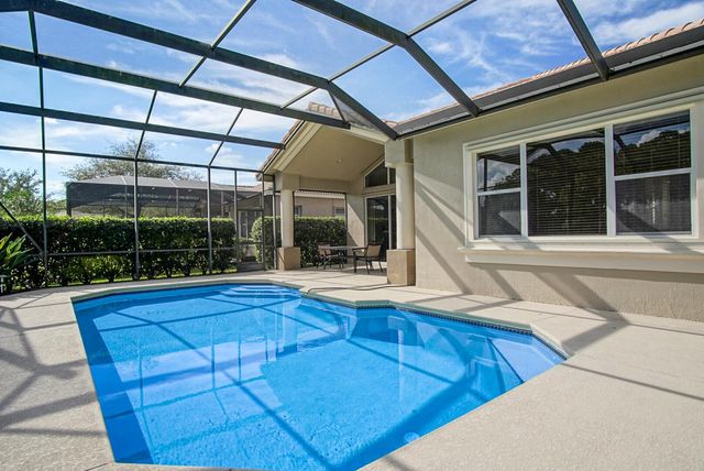 9009 Houndslake Court, Port St Lucie, FL 34986