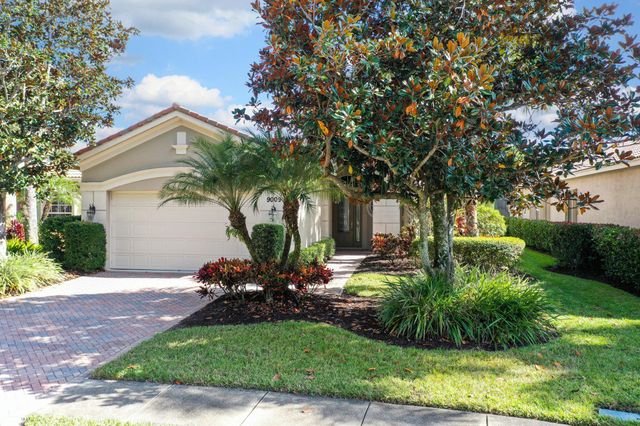 9009 Houndslake Court, Port St Lucie, FL 34986