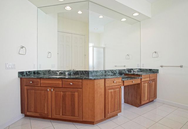 9009 Houndslake Court, Port St Lucie, FL 34986