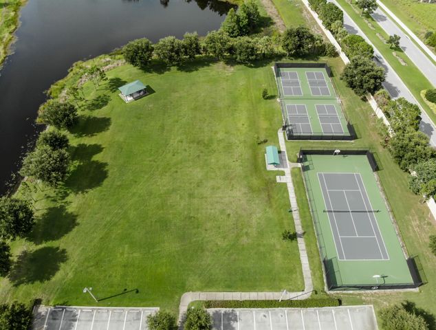 9009 Houndslake Court, Port St Lucie, FL 34986