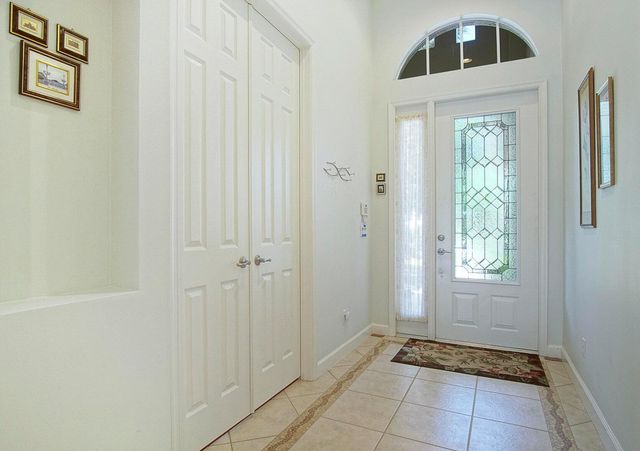 9009 Houndslake Court, Port St Lucie, FL 34986