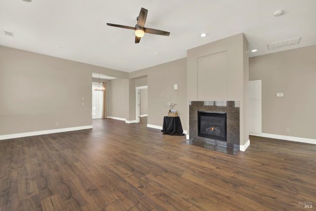 1721 Beale Cir, Suisun City, CA 94585