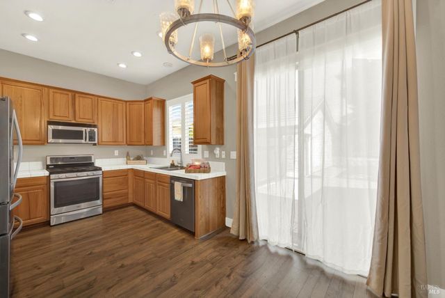 1721 Beale Cir, Suisun City, CA 94585