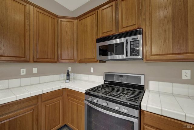 1721 Beale Cir, Suisun City, CA 94585