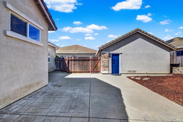 1721 Beale Cir, Suisun City, CA 94585