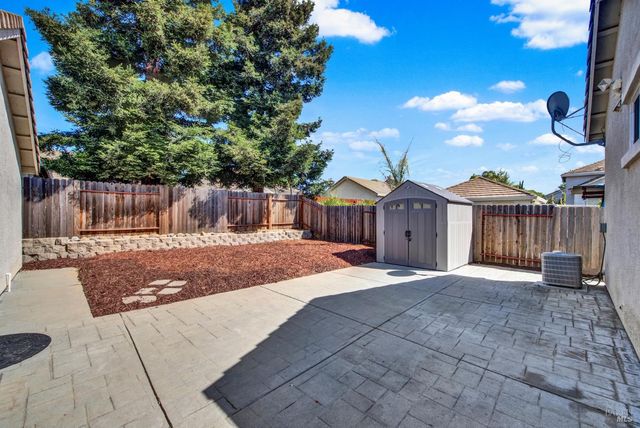 1721 Beale Cir, Suisun City, CA 94585