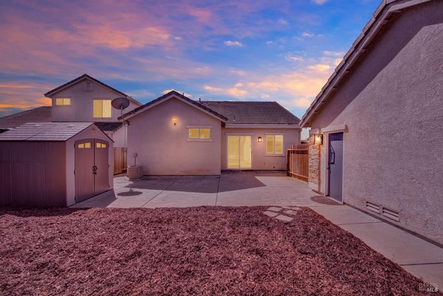 1721 Beale Cir, Suisun City, CA 94585