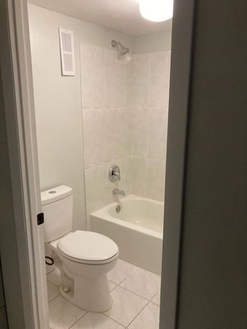 661 NE 195th Street 314, Miami, FL 33179