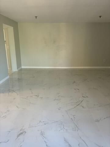 661 NE 195th Street 314, Miami, FL 33179