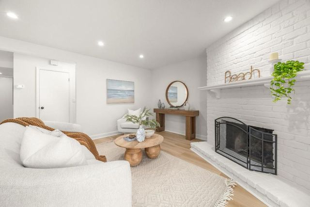574 Spinnaker Court, Santa Cruz, CA 95062