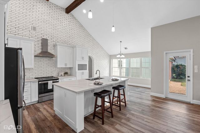 333 Greenacres Boulevard, Bossier City, LA 71111