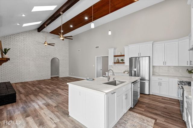 333 Greenacres Boulevard, Bossier City, LA 71111