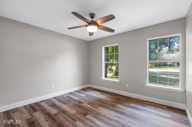 333 Greenacres Boulevard, Bossier City, LA 71111