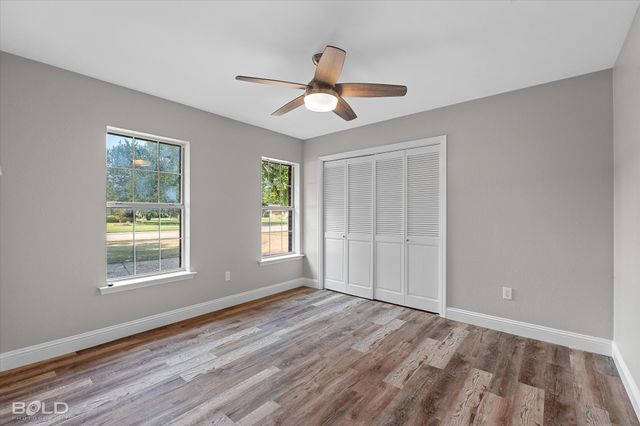 333 Greenacres Boulevard, Bossier City, LA 71111