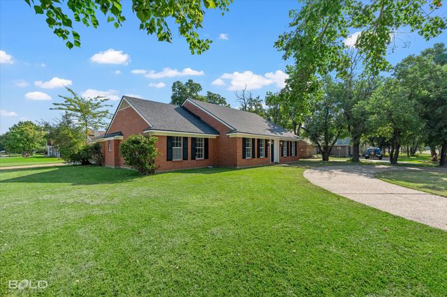 333 Greenacres Boulevard, Bossier City, LA 71111