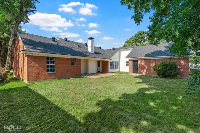 333 Greenacres Boulevard, Bossier City, LA 71111