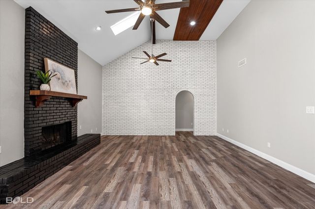 333 Greenacres Boulevard, Bossier City, LA 71111