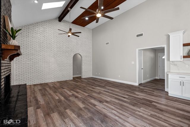 333 Greenacres Boulevard, Bossier City, LA 71111