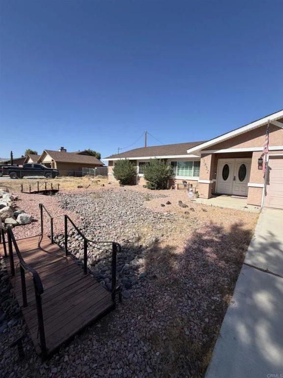 11852 Jamacha Road, Apple Valley, CA 92308