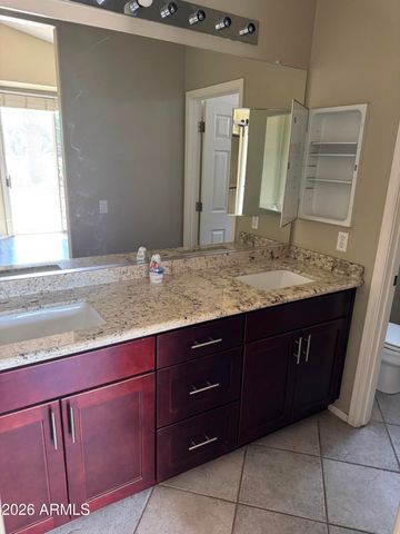 2575 E BROOKS Street, Gilbert, AZ 85296