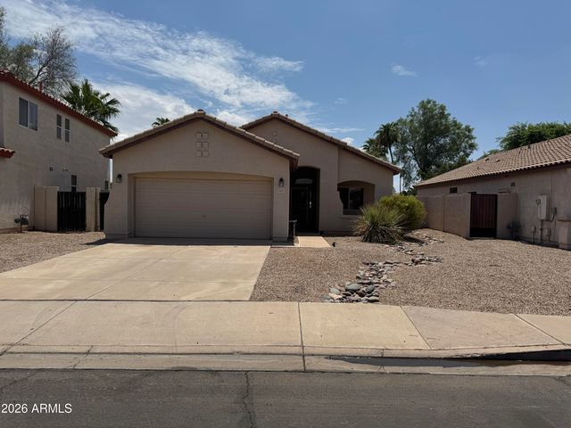 2575 E BROOKS Street, Gilbert, AZ 85296